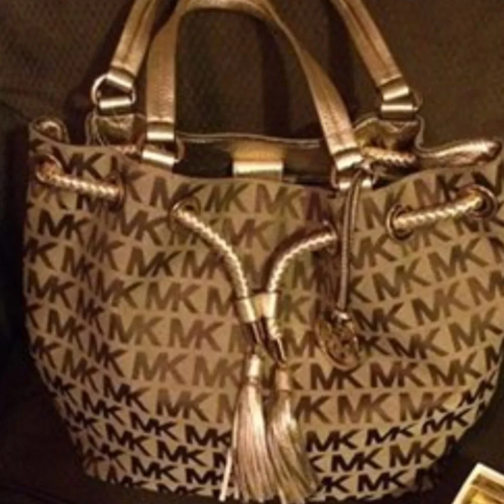 COPY - Michael kors purse - Picture 4 of 4